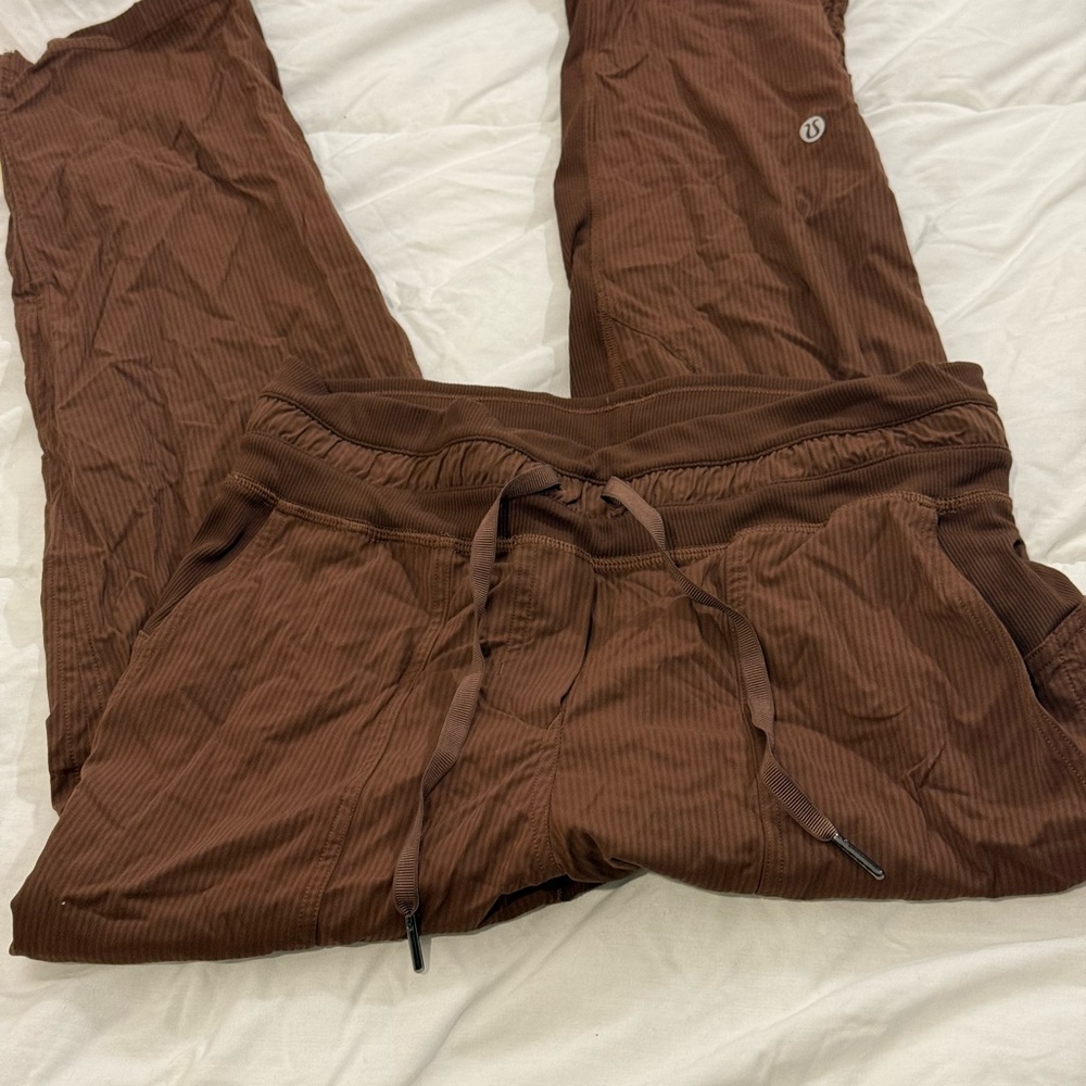 Euc Lululemon Athletica Java Dance Studio Mid Ris… - image 2